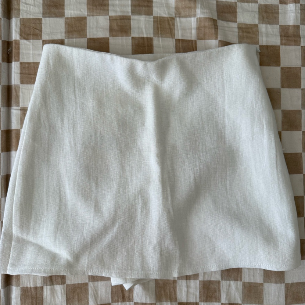 Zara Classic White Skirt